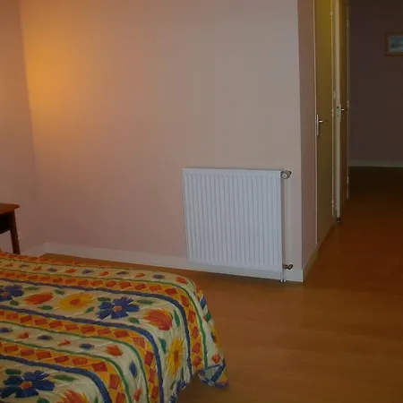 Logis Auberge La Grange De Renaudet 2* Larche (Correze)