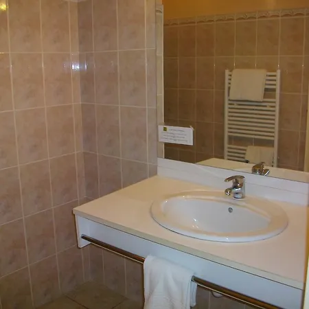 Logis Auberge La Grange De Renaudet Hotel