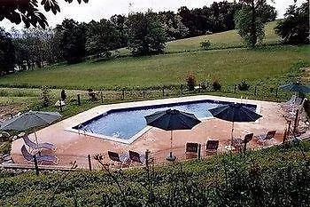 Logis Auberge La Grange De Renaudet 2* Larche (Correze)