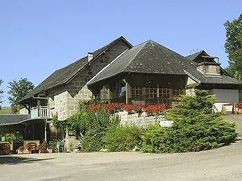 Logis Auberge La Grange De Renaudet Hotel 2*