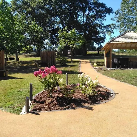 Logis La Grange De Renaudet 2*